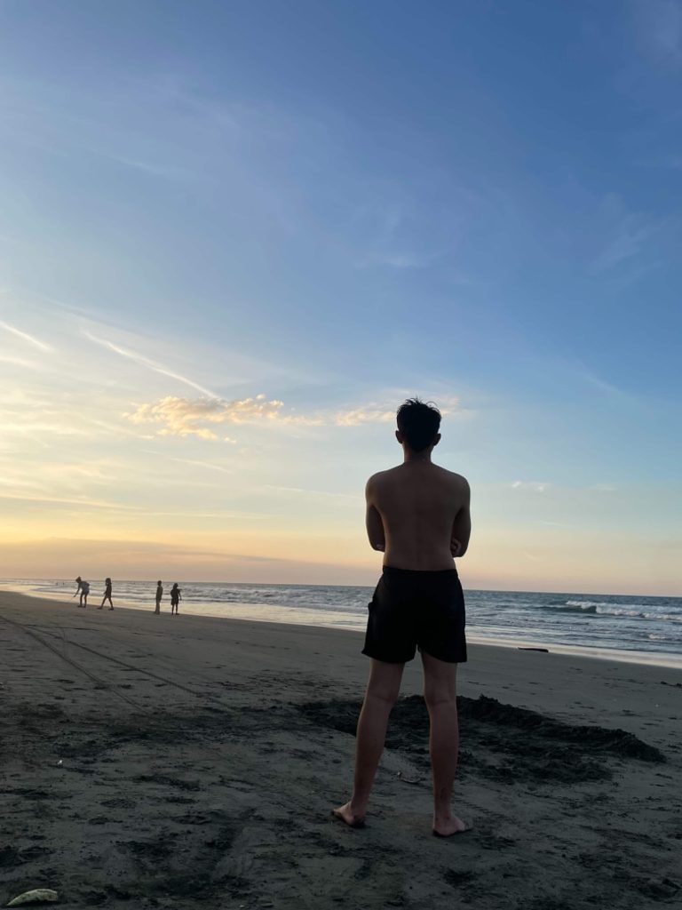 Chasing sunsets in Buguey 🌅
