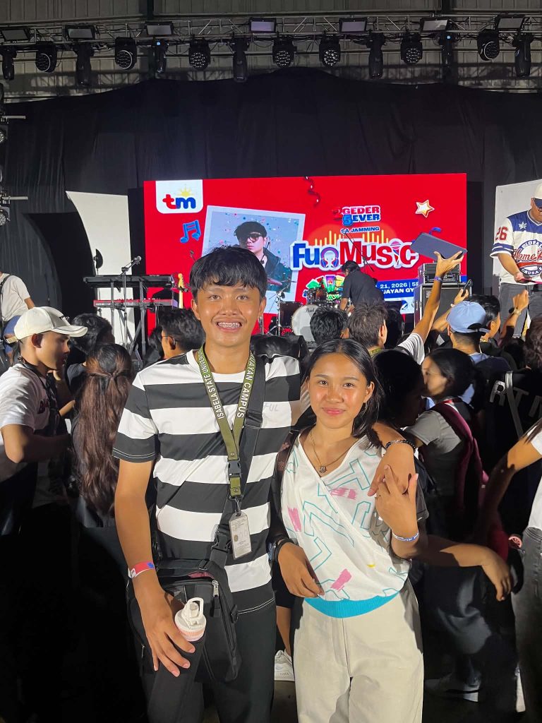 Watching Dionela live with my favorite person! 🎸✨